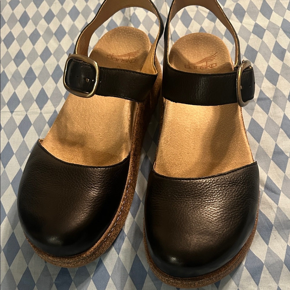 Dansko Brynlee size 42